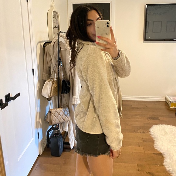 TNA fuzzy zip up - Picture 3 of 6